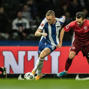  杜塞尔多夫攻防转换流畅，行云流水般配合破门