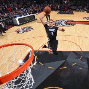  拉文扣篮大赛夺冠后，公牛背靠背战胜奇才延续强势